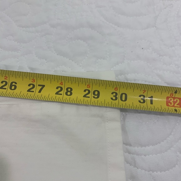 I.E. Womens Size 14 Petite Relaxed Fit Straight Leg White Denim Jeans EUC - Picture 10 of 10